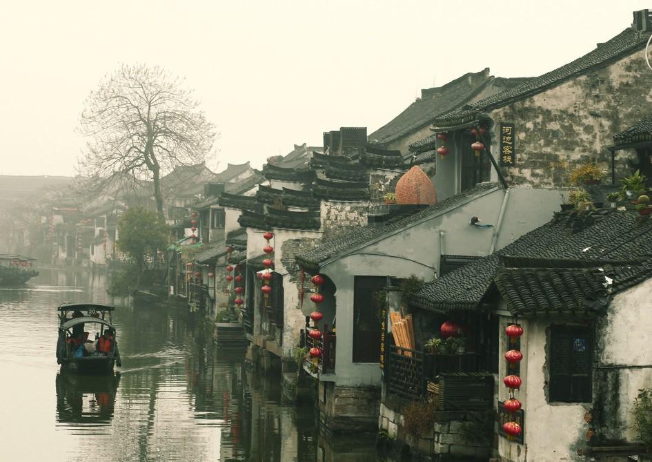逃出华丽的房子
